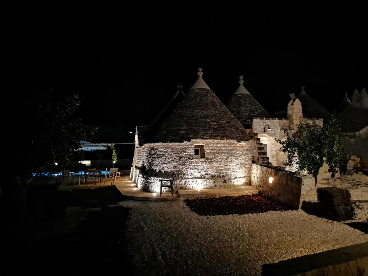 Borgo Sardedda Suites Locorotondo Exteriör bild