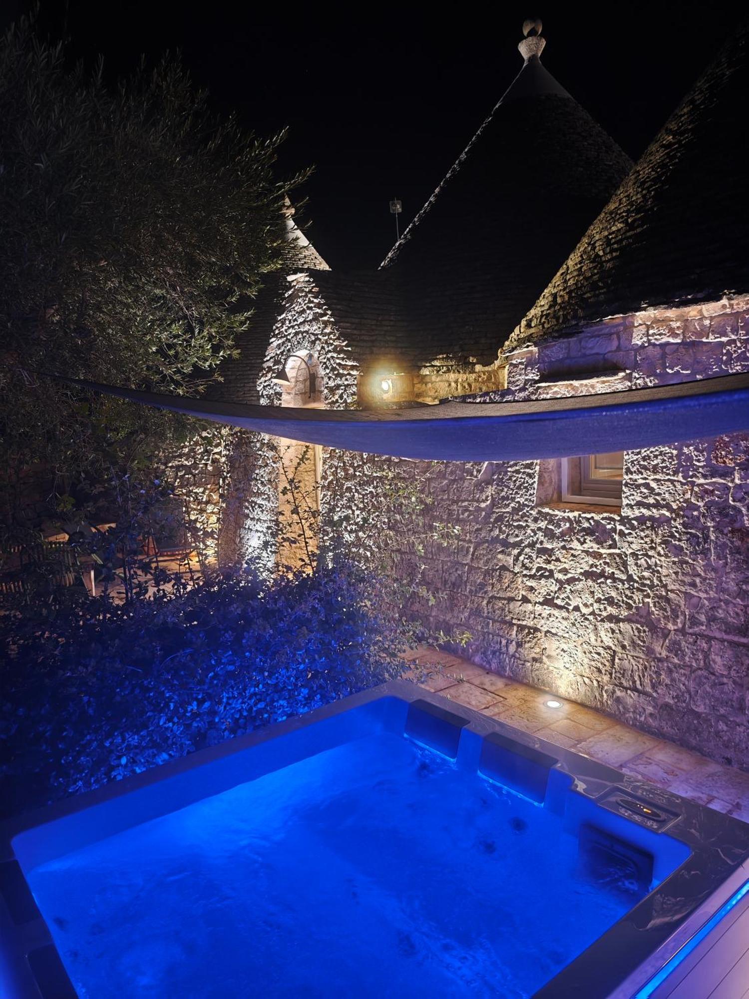 Borgo Sardedda Suites Locorotondo Exteriör bild